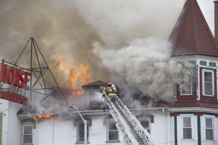 Landmark House of Ludington burns in downtown Escanaba